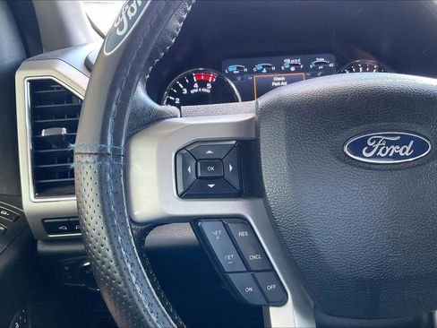 Used 2019 Ford F250 Lariat w/ Lariat Ultimate Package AWD/4WD image 23