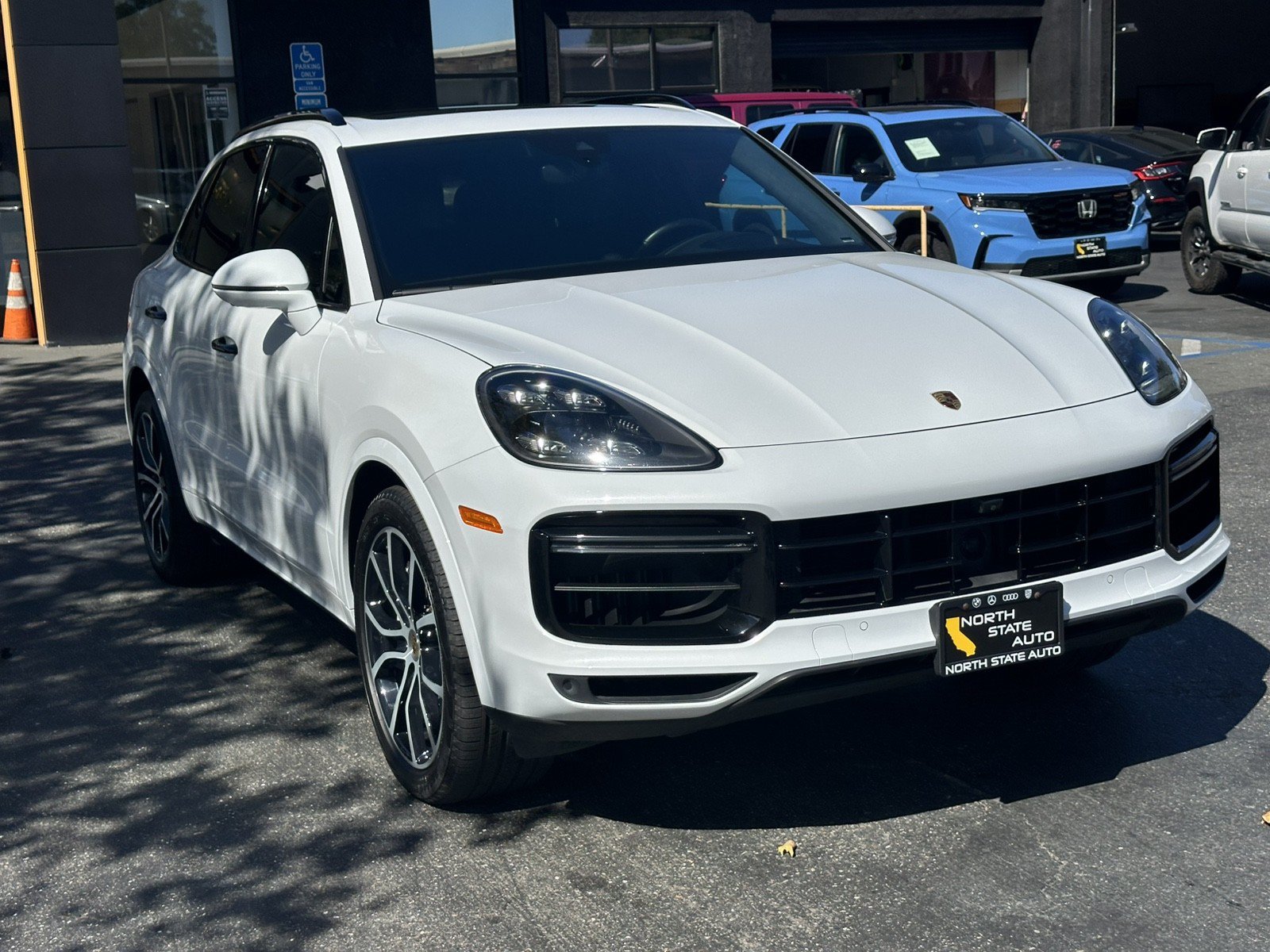 Used 2019 Porsche Cayenne Turbo AWD/4WD image 6