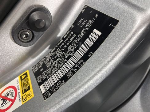 Used 2018 Toyota Highlander Limited Platinum image 26