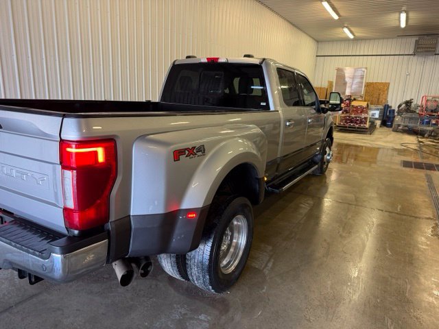 Used 2020 Ford F350 Lariat w/ Lariat Ultimate Package AWD/4WD image 4