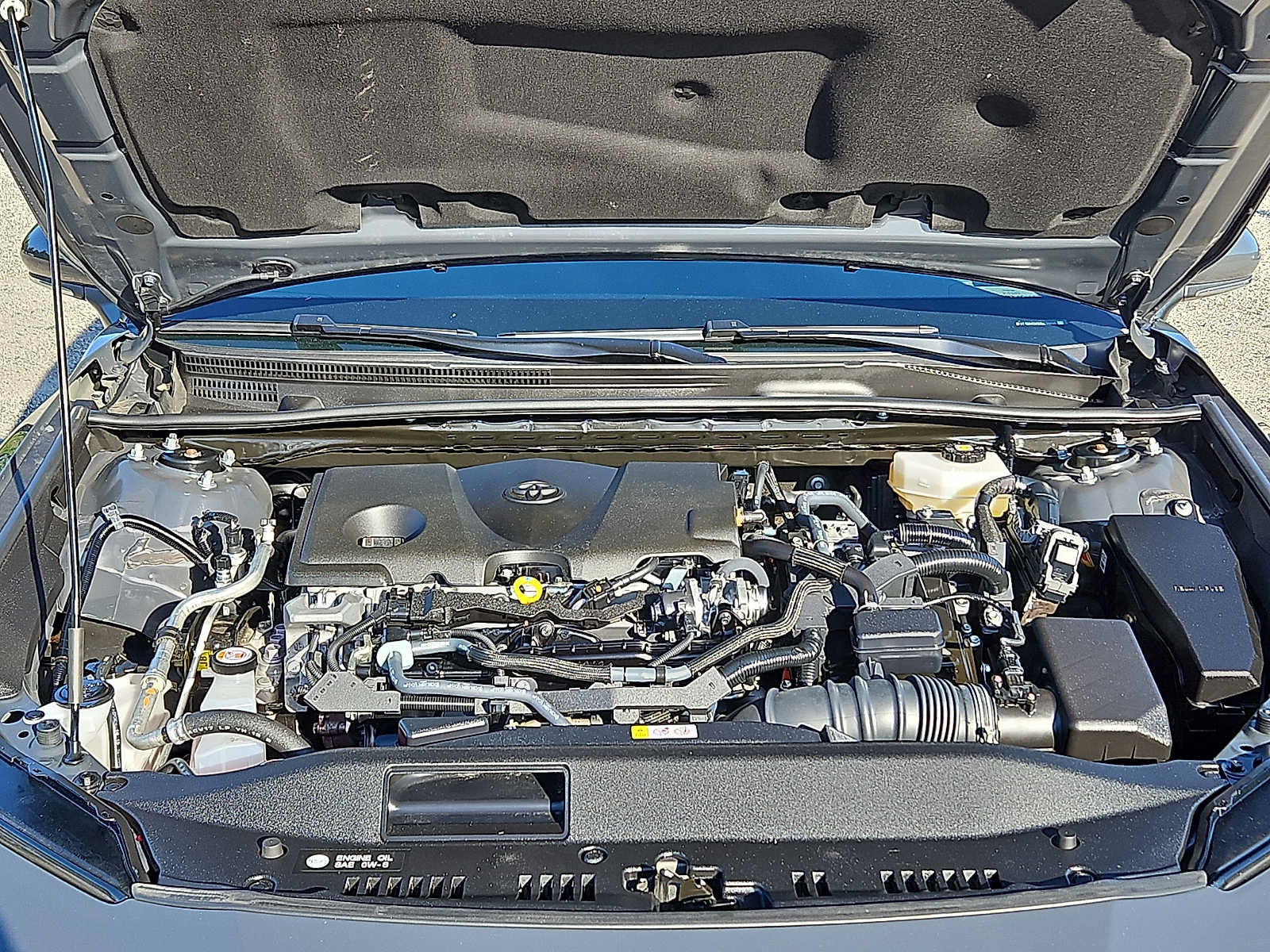 Used 2025 Toyota Camry SE w/ Convenience Package FWD image 29