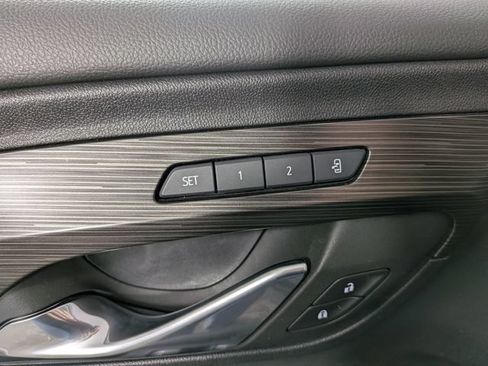 Used 2023 GMC Terrain SLT w/ Elevation Edition AWD/4WD image 10