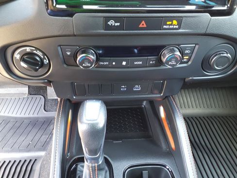 Used 2024 Nissan Frontier PRO-4X w/ Off-Road Protection Package image 21