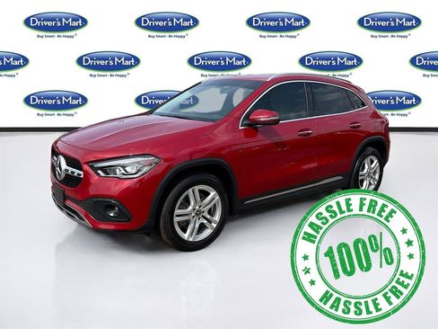 Used 2021 Mercedes-Benz GLA 250 4MATIC w/ Premium Package image 3