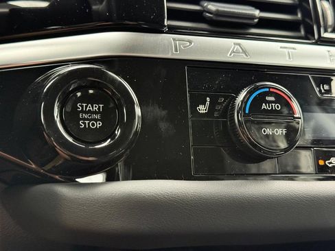 Used 2026 Nissan Pathfinder SL AWD/4WD image 13