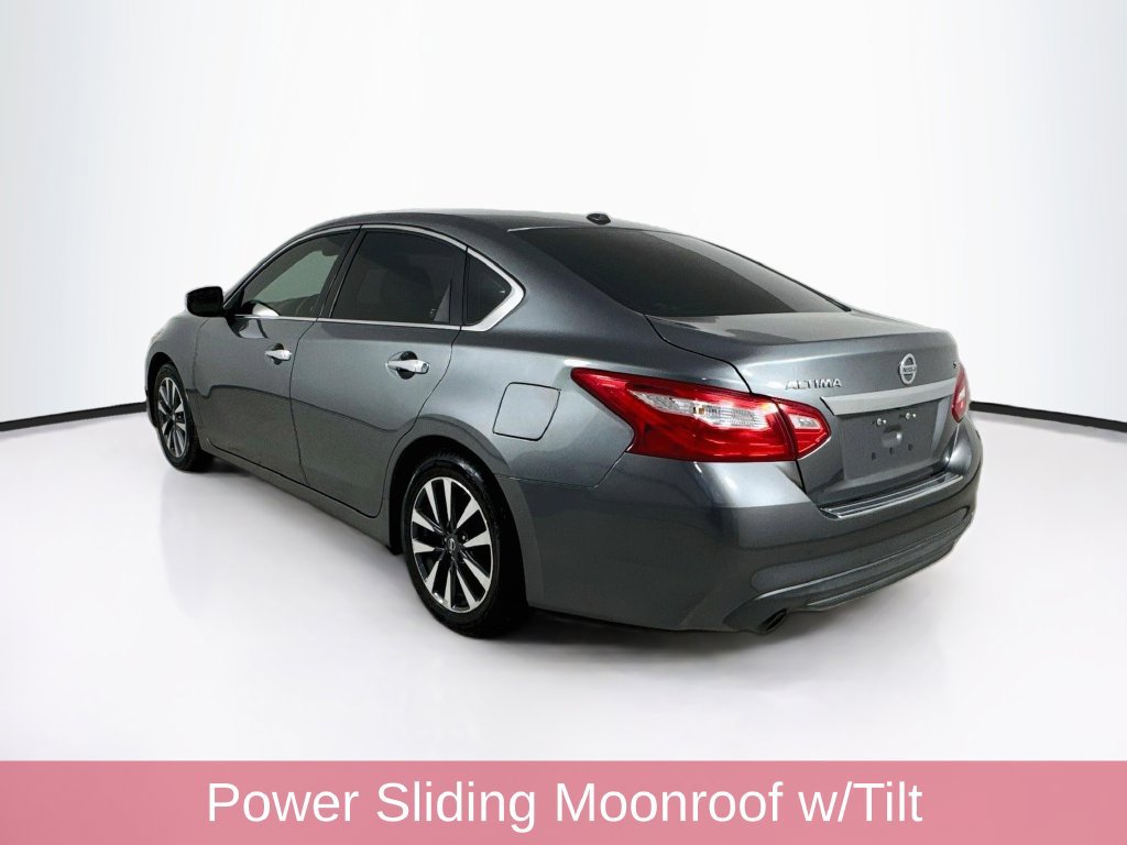 Used 2017 Nissan Altima 2.5 SL w/ 2.5 Technology Package FWD image 5