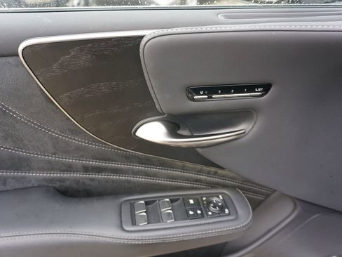 Used 2024 Lexus LS 500 image 4