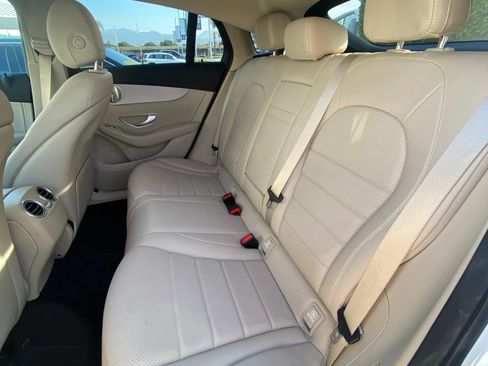 Used 2023 Mercedes-Benz GLC 300 4MATIC Coupe image 10