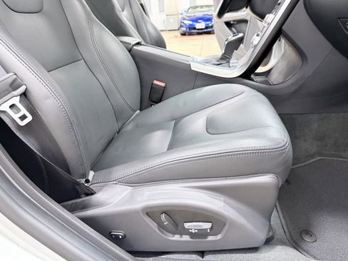 Used 2018 Volvo S60 T5 Inscription FWD image 37