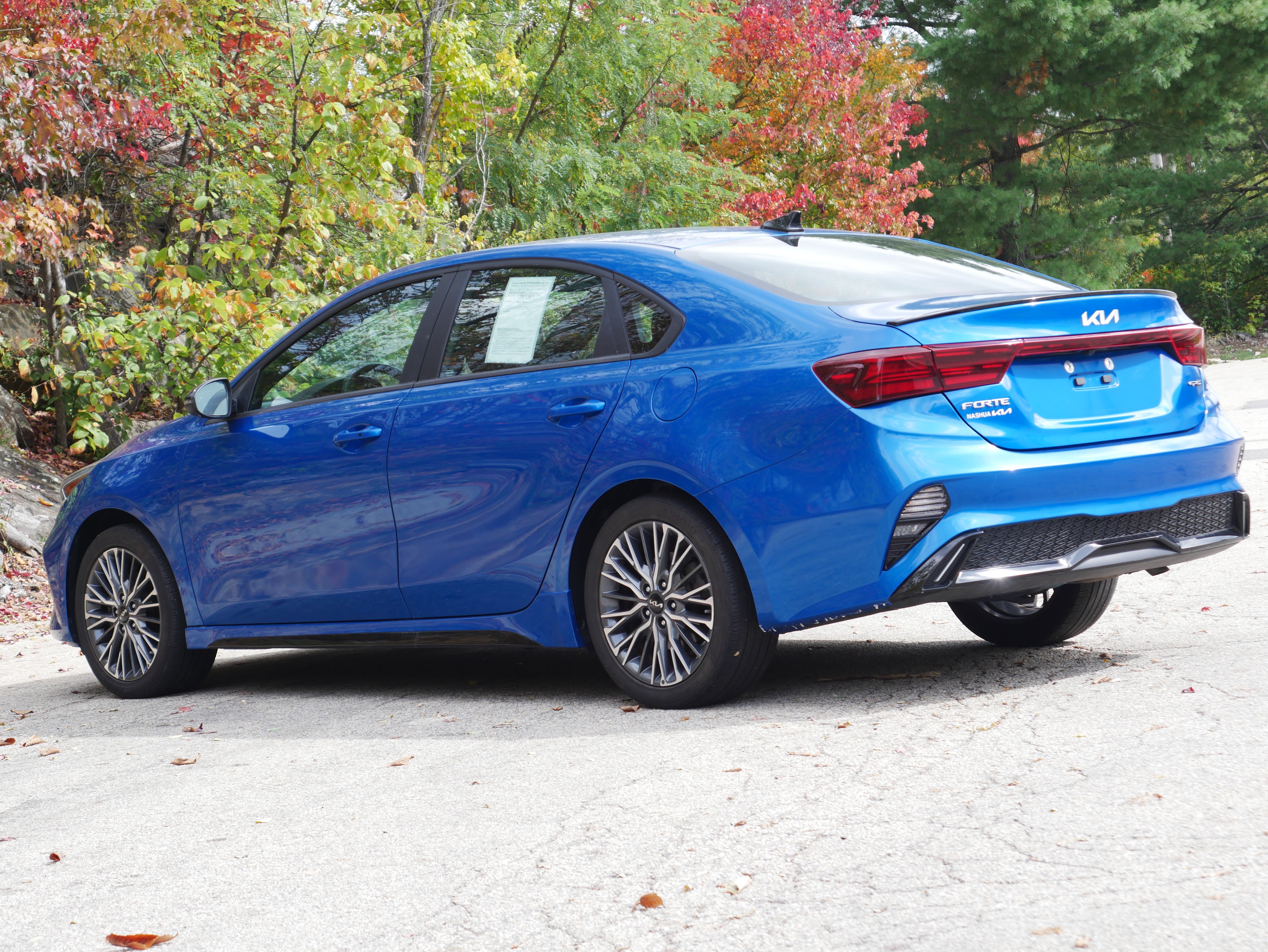 Used 2023 Kia Forte GT-Line w/ GT-Line Premium Package FWD image 4