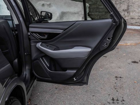 Used 2022 Subaru Outback Onyx Edition XT image 16