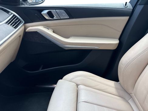Used 2022 BMW X7 xDrive40i AWD/4WD image 24