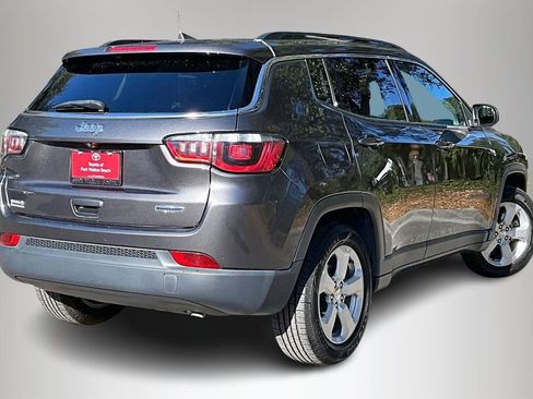 Used 2020 Jeep Compass Latitude image 5