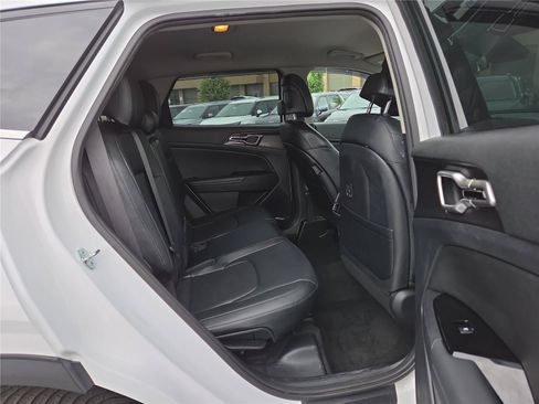 Used 2023 Kia Sportage EX AWD/4WD image 26