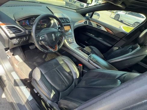 Used 2017 Lincoln MKZ Reserve image 14