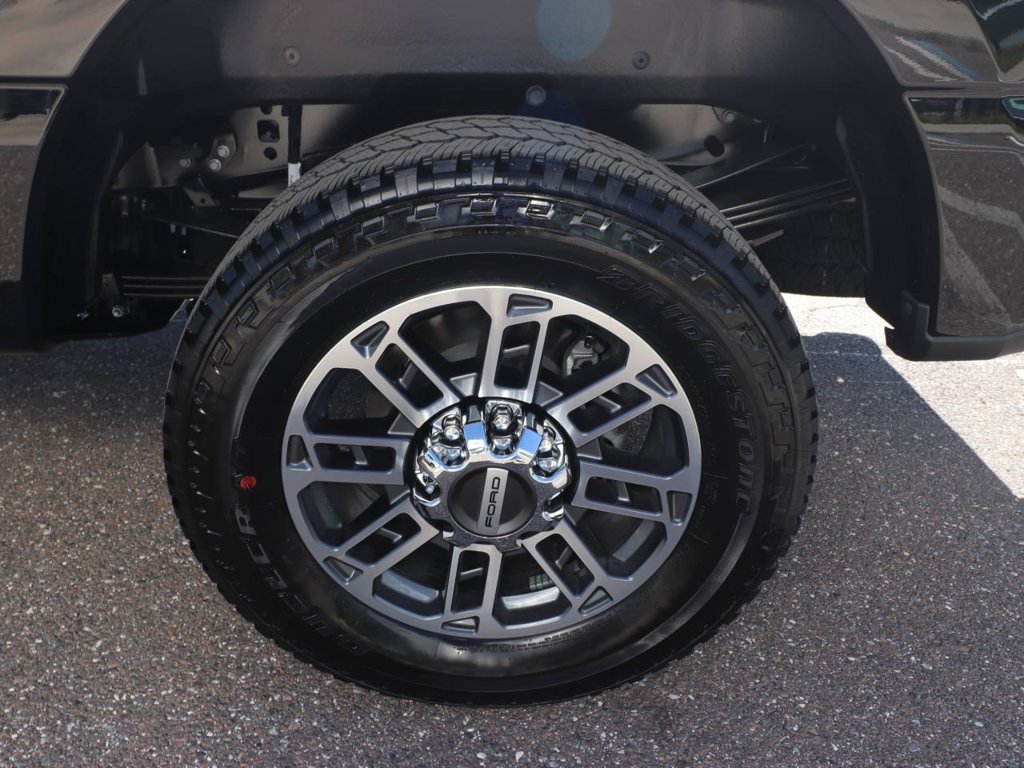 New 2027 Ford F250 Platinum w/ Platinum Plus Package AWD/4WD image 16