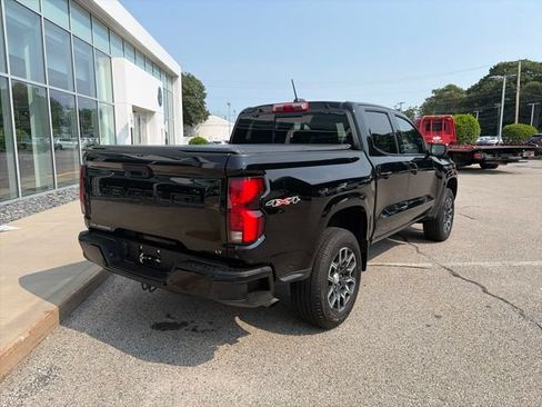 Used 2023 Chevrolet Colorado LT w/ LT Convenience Package III AWD/4WD image 3