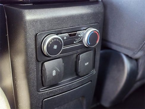 Certified 2022 Ford Explorer XLT image 17