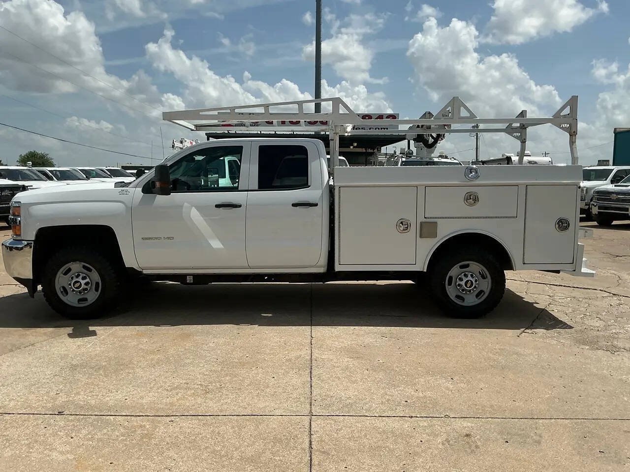 Used 2019 Chevrolet Silverado 2500 W/T w/ WT Convenience Package RWD image 1