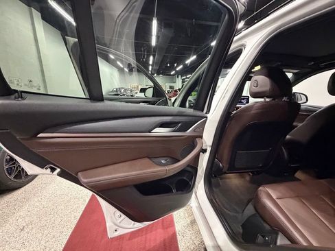 Used 2022 BMW X3 xDrive30i w/ M Sport Package 2 AWD/4WD image 27