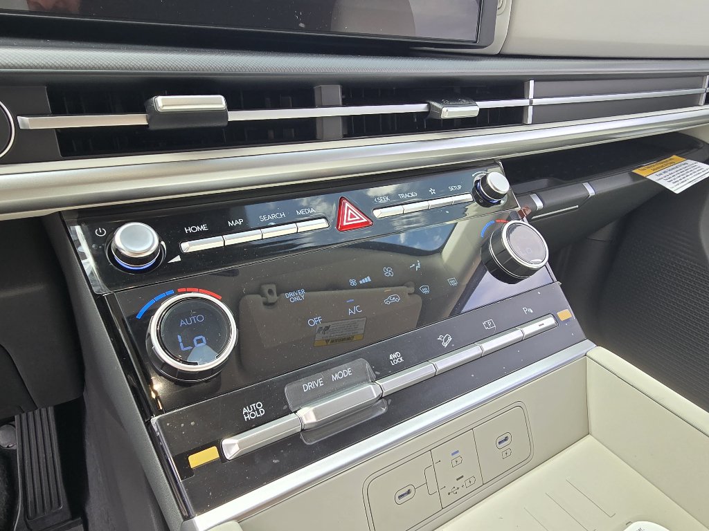 New 2026 Hyundai Santa Fe SE AWD/4WD image 22