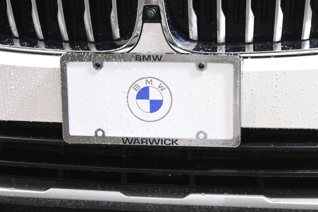 Used 2023 BMW X5 xDrive40i w/ Parking Assistance Package AWD/4WD image 14
