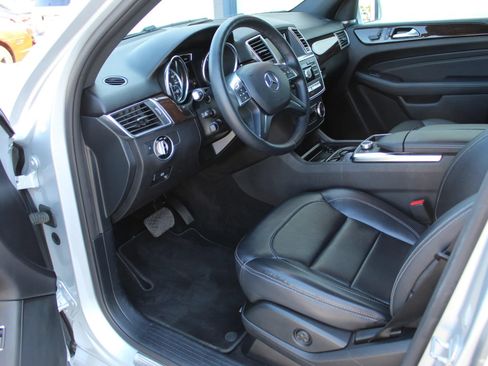Used 2014 Mercedes-Benz ML 350 2WD w/ Premium 1 Package image 11