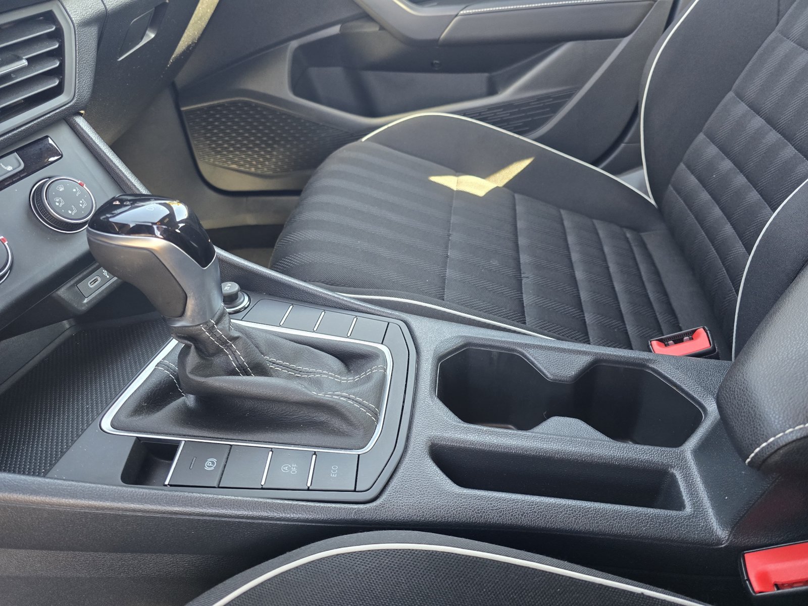 Used 2024 Volkswagen Jetta Sport FWD image 24