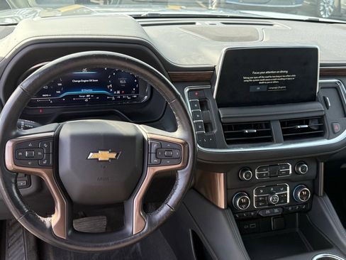 Used 2022 Chevrolet Tahoe High Country w/ Premium Package image 14