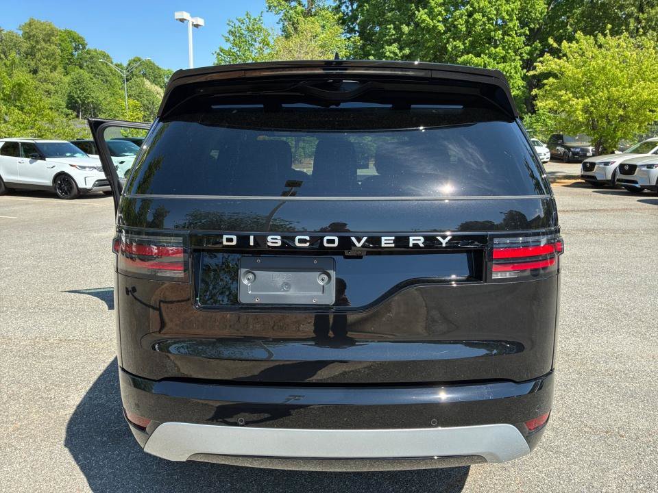 New 2026 Land Rover Discovery Limited Edition AWD/4WD image 14