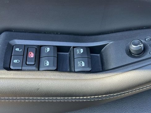 Used 2024 Jeep Grand Cherokee Limited image 20