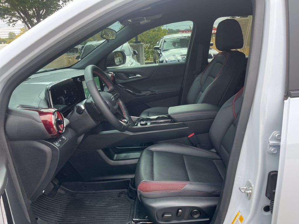 Used 2026 Chevrolet Equinox RS w/ Convenience Package III FWD image 27