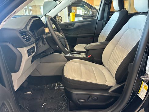 Certified 2023 Ford Escape Active AWD/4WD image 20