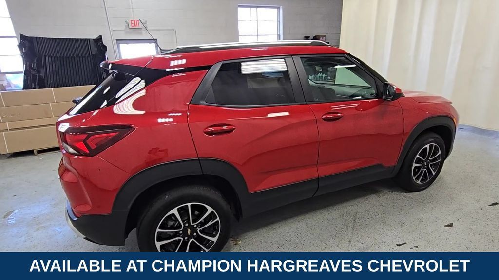 Used 2026 Chevrolet TrailBlazer LT AWD/4WD image 11