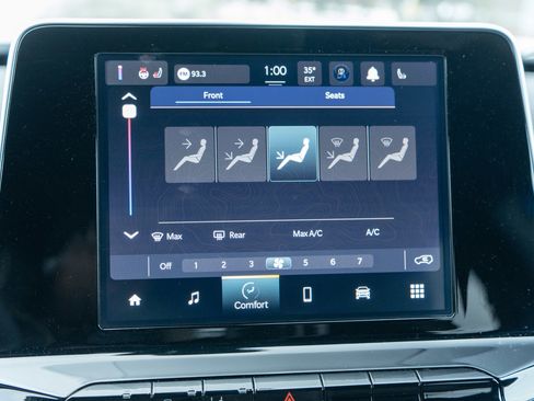 Used 2025 Jeep Compass Latitude image 17