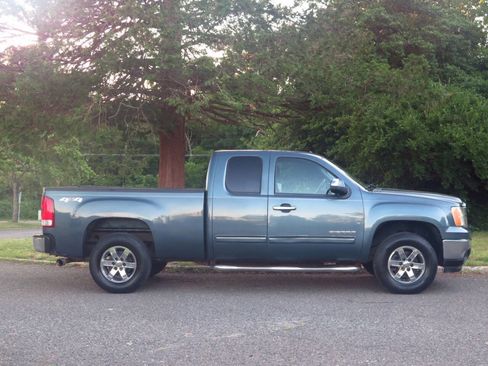 Used 2009 GMC Sierra 1500 SLE w/ Power Pack Plus AWD/4WD image 5