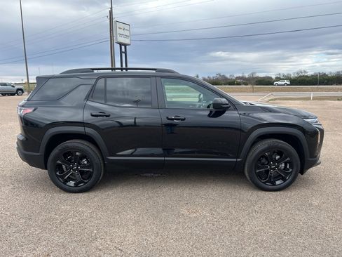 New 2026 Chevrolet Equinox LT w/ Convenience Package II image 6