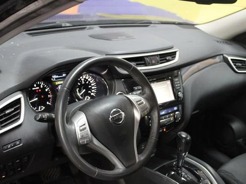Used 2016 Nissan Rogue SL AWD/4WD image 14