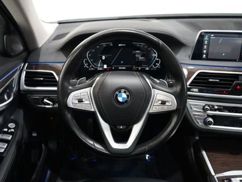 Used 2020 BMW 745e xDrive image 12