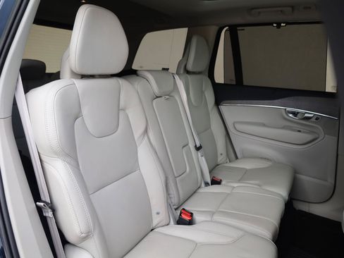 Used 2023 Volvo XC90 B6 Ultimate w/ Protection Package Premier AWD/4WD image 28