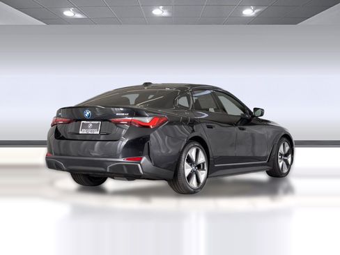 Used 2023 BMW i4 eDrive40 w/ Premium Package RWD image 9