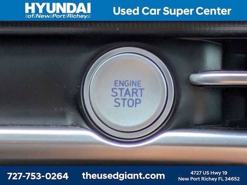 Certified 2025 Hyundai Tucson SE FWD image 31