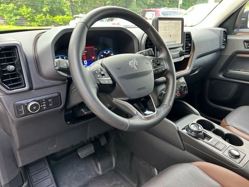 Used 2024 Ford Bronco Sport Badlands w/ Premium Package image 13