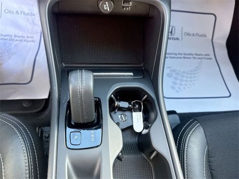 Used 2020 Volvo XC40 T5 Momentum image 26