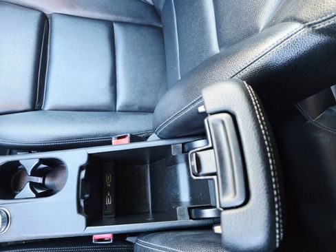 Used 2017 Mercedes-Benz GLA 250 4MATIC image 24