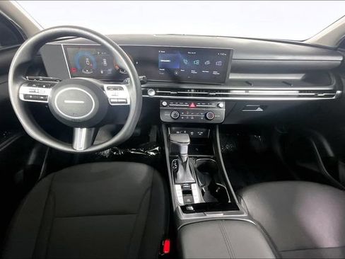 Certified 2026 Hyundai Tucson SE FWD image 17