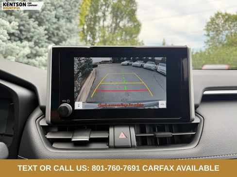 Used 2025 Toyota RAV4 XLE AWD/4WD image 22