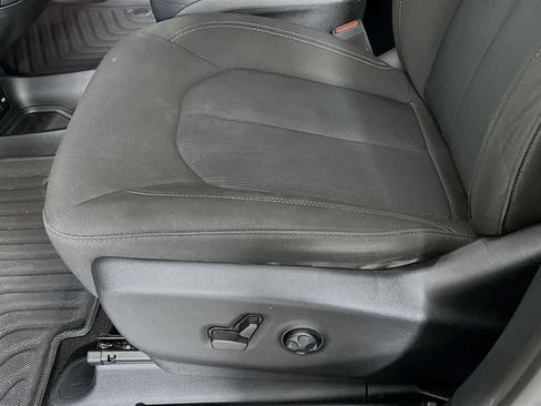 Used 2021 Chrysler Pacifica Touring w/ S Appearance Package FWD image 30