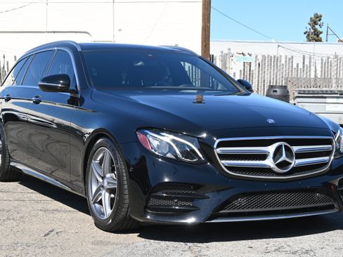 Used 2017 Mercedes-Benz E 400 4MATIC Wagon image 8