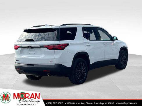 Certified 2023 Chevrolet Traverse RS w/ LPO, Floor Liner Package FWD image 5